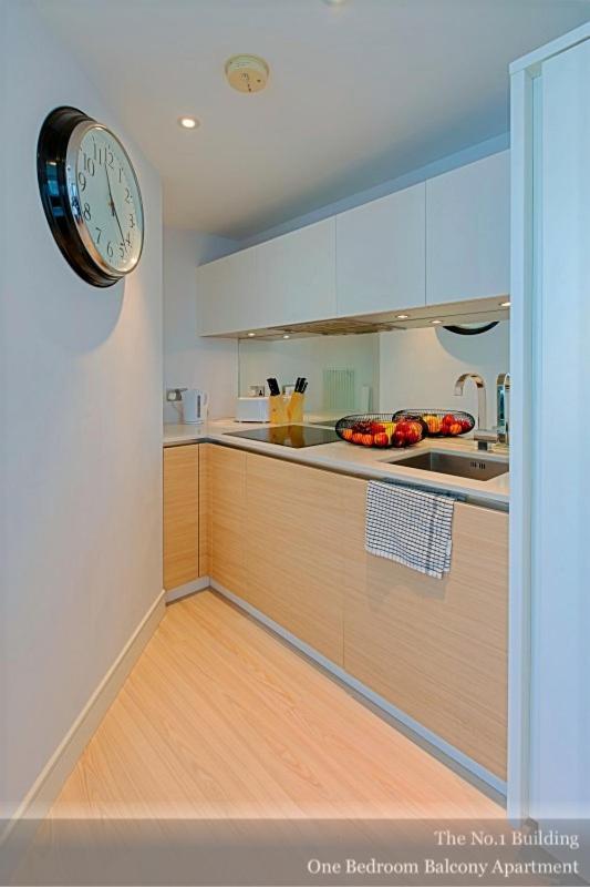 Gunwharf Quays Apartments Портцмаус Экстерьер фото