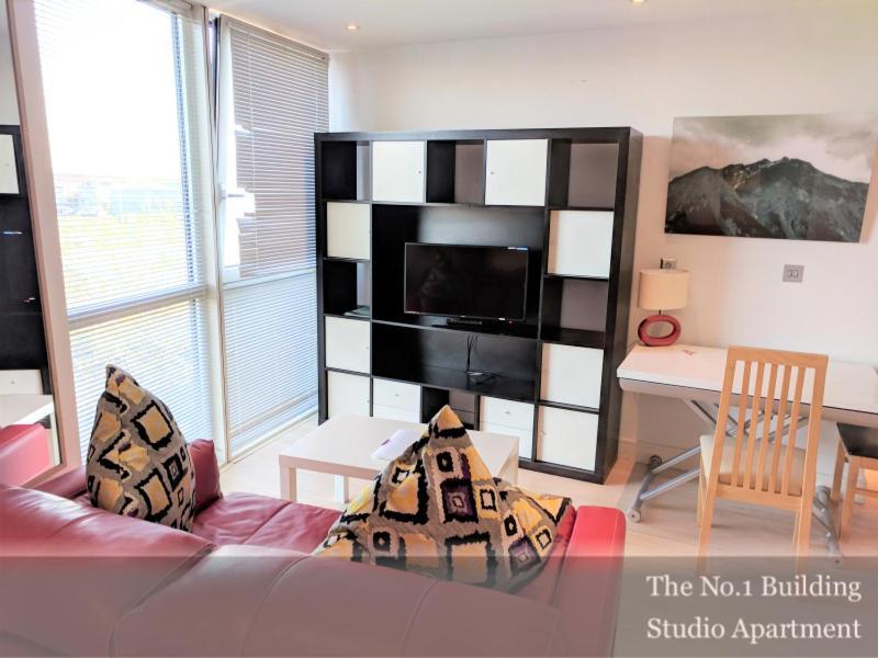 Gunwharf Quays Apartments Портцмаус Экстерьер фото