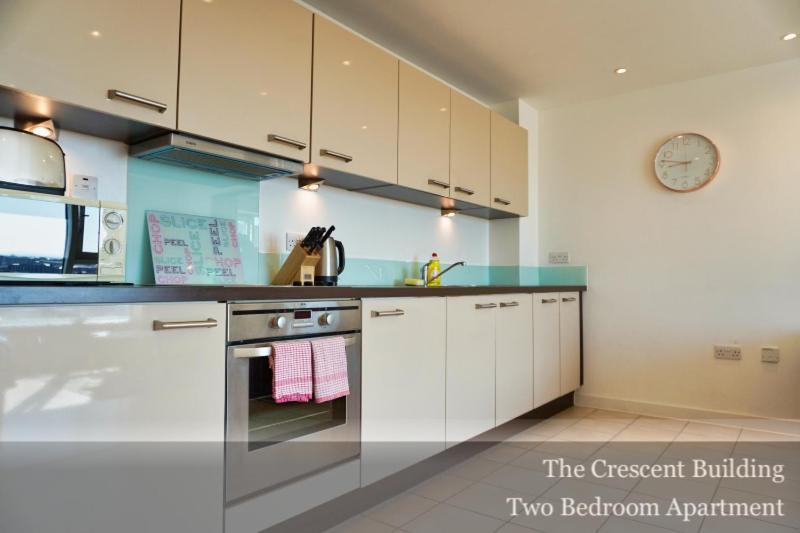 Gunwharf Quays Apartments Портцмаус Экстерьер фото