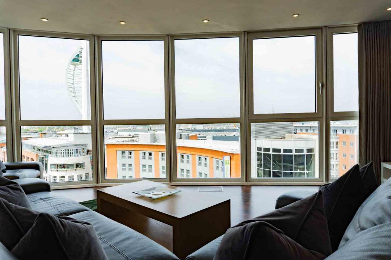 Gunwharf Quays Apartments Портцмаус Экстерьер фото